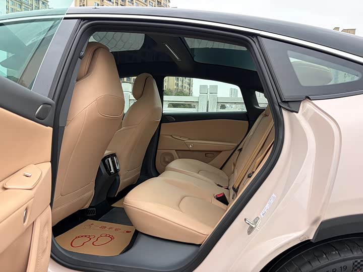 Фото 9 - BAIC Arcfox Alpha S5