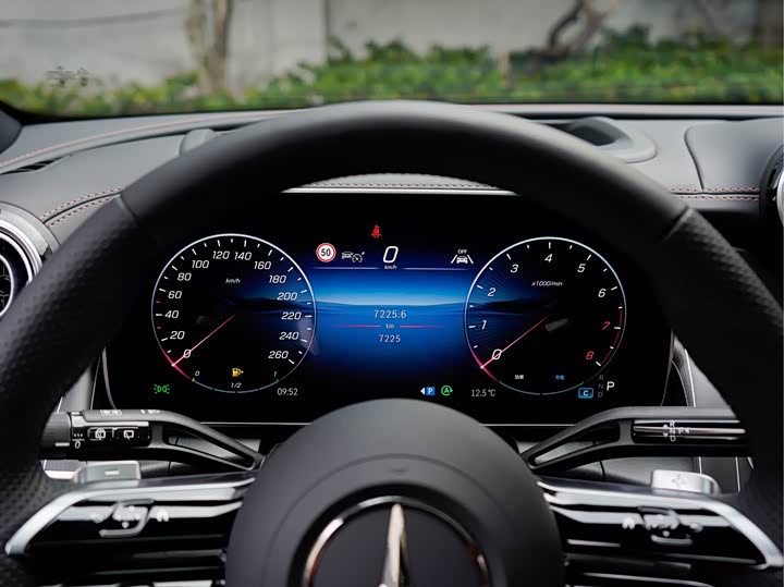 Фото 9 - Mercedes-Benz GLC-Class