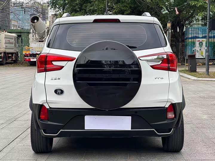 Фото 9 - BYD Yuan Pro