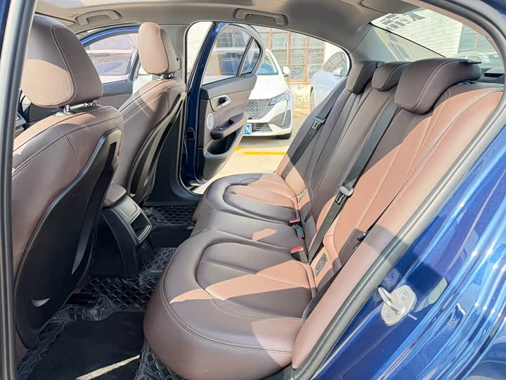 Фото 8 - BMW 1 Series