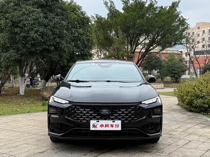 Фото 2 - Ford Mondeo