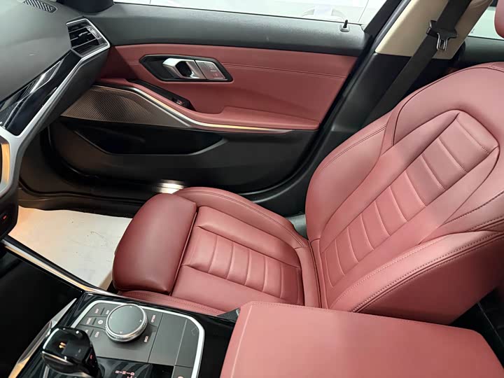 Фото 9 - BMW 3 Series