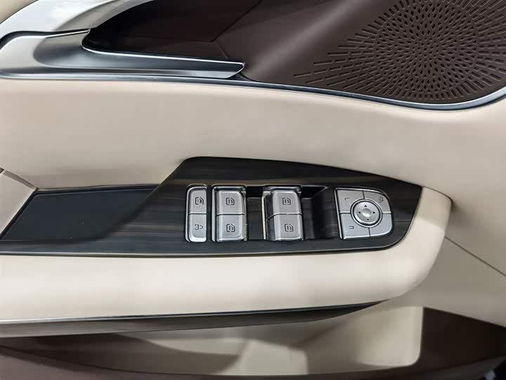 Photo 9 - Bestune M9