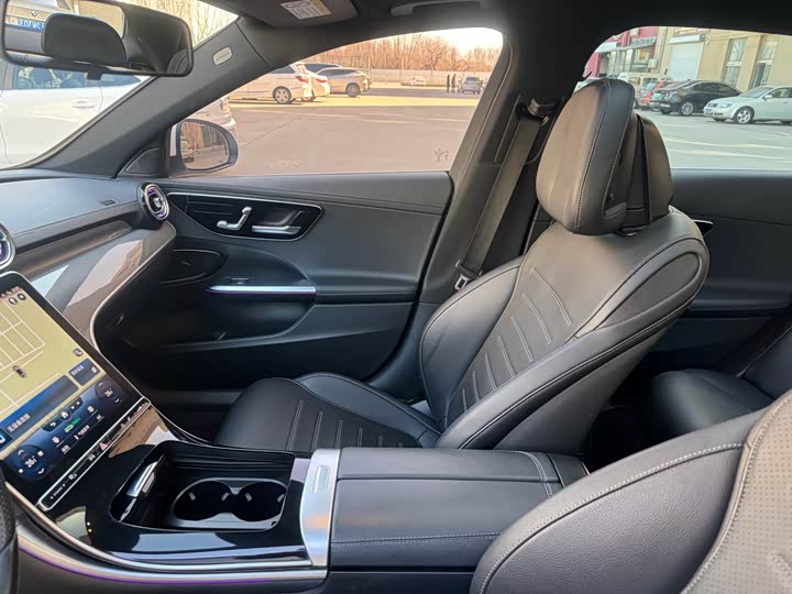 Zdjęcie 7 - Mercedes-Benz C-Class