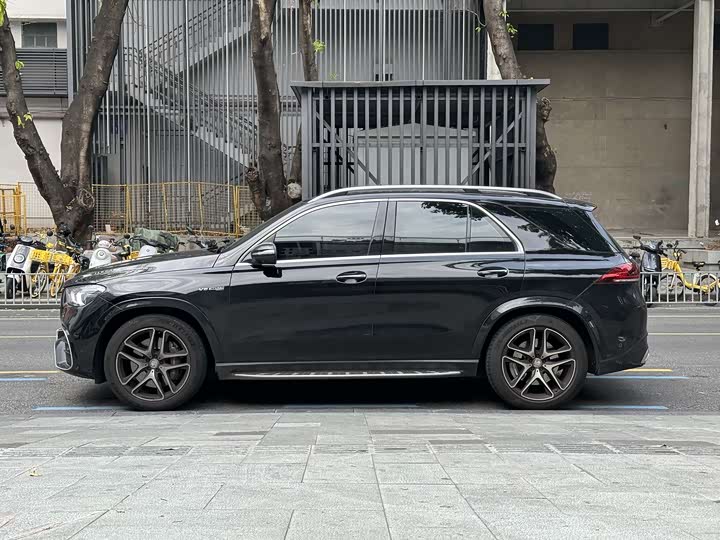 Фото 3 - Mercedes-Benz GLE-Class AMG