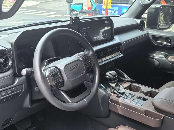 Фото 9 - Toyota Prado