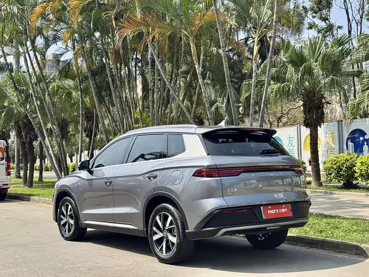 Фото 9 - BYD Song Pro Hybrid