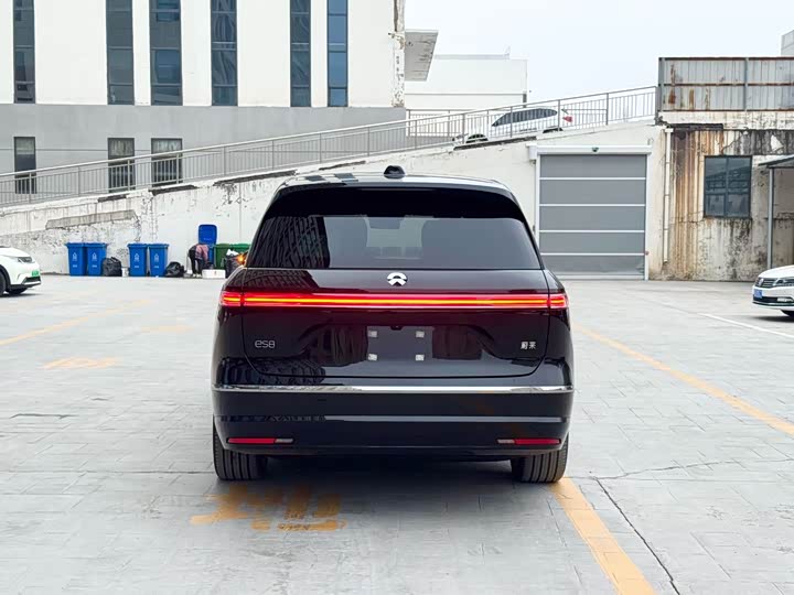 Фото 4 - Nio ES8