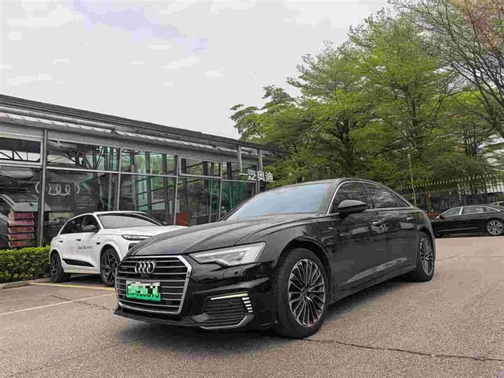 Фото 1 - Audi A6L Hybrid