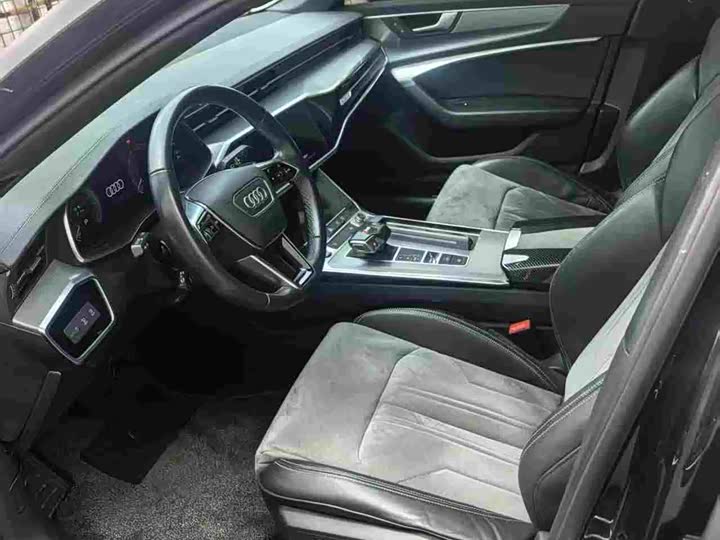 Фото 7 - Audi A6L Hybrid