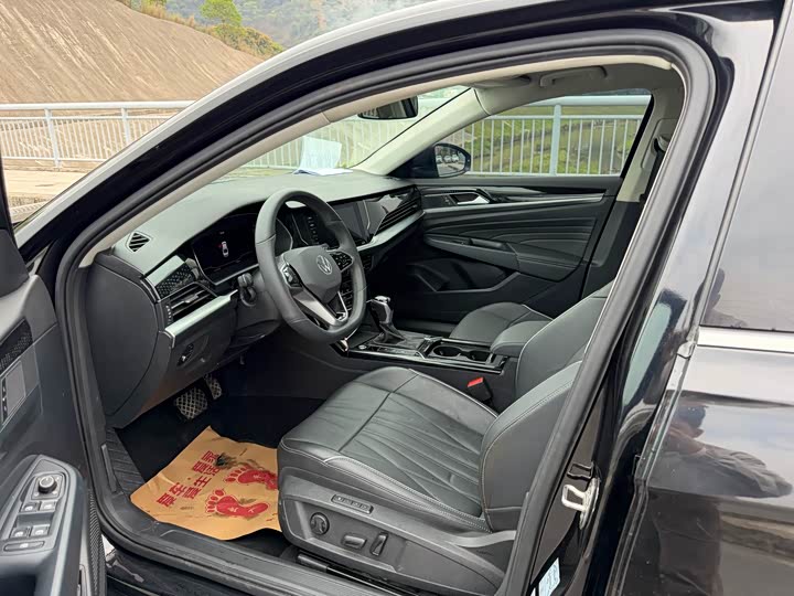 Фото 4 - Volkswagen Passat