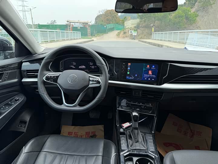 Фото 8 - Volkswagen Passat