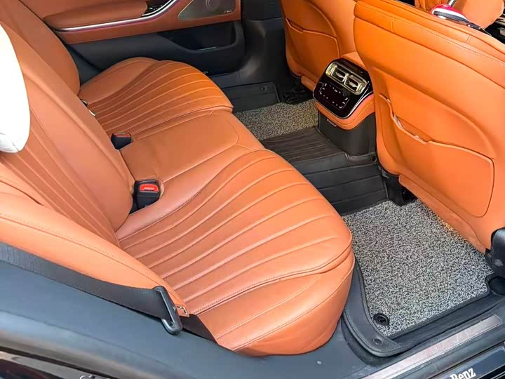 Фото 9 - Mercedes-Benz S-Class