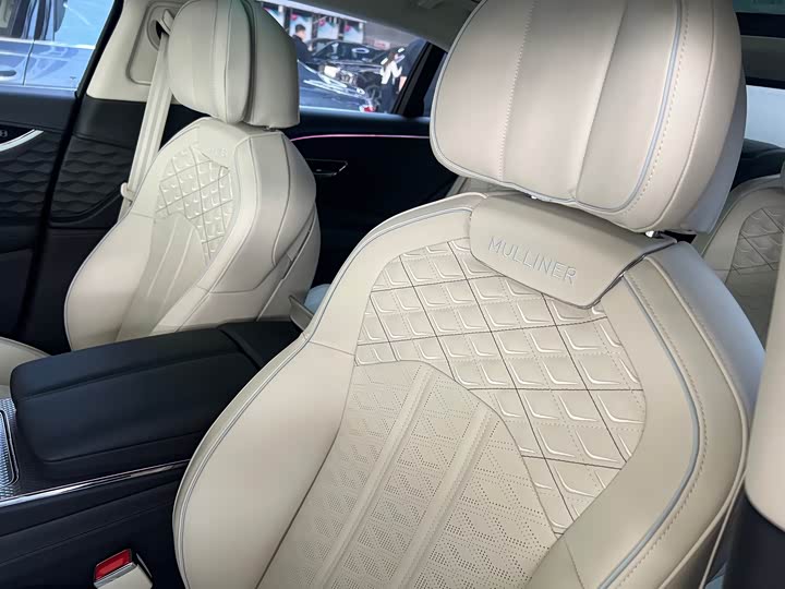 Фото 9 - Bentley Flying Spur