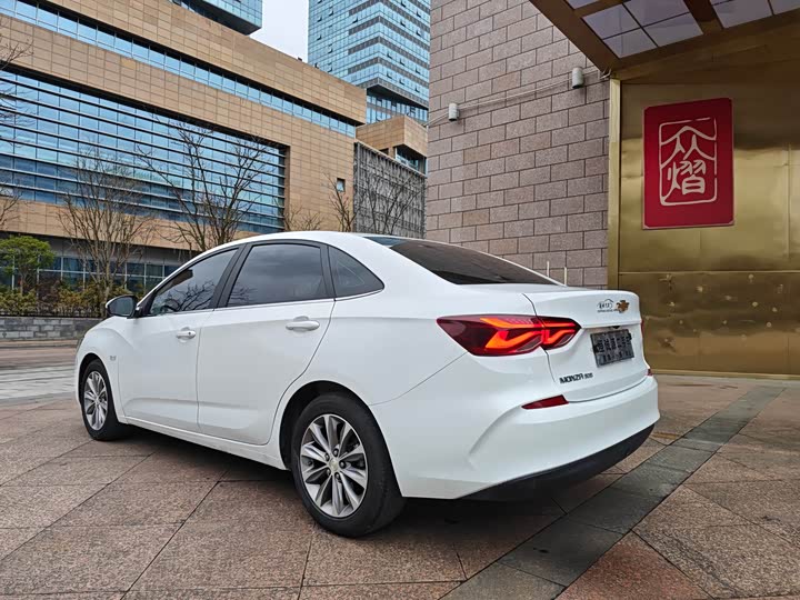 Фото 8 - Chevrolet Monza