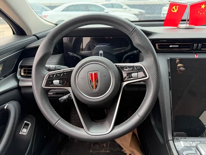 Фото 6 - Hongqi H5