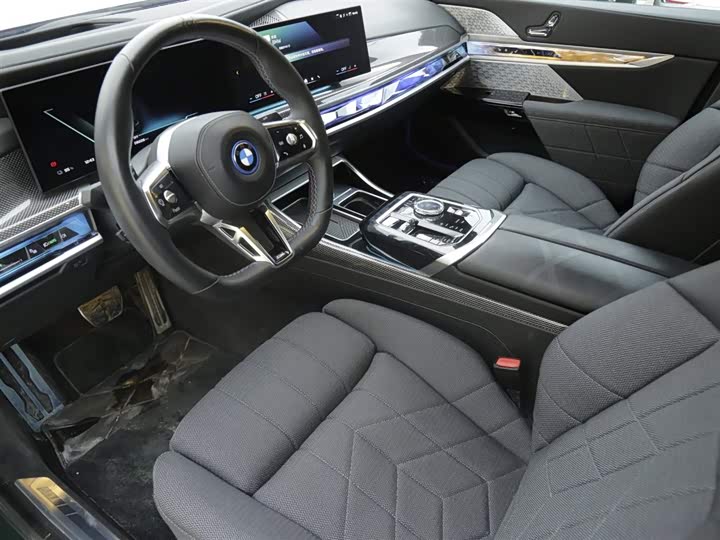 BMW i7 2023 2023款 M70L
