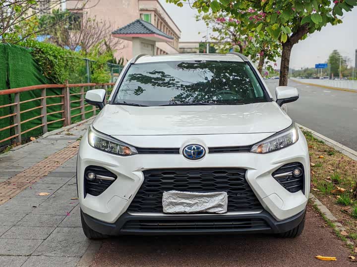 Фото 2 - Toyota Wildlander