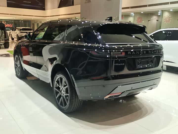 Фото 2 - Land Rover Range Rover Velar