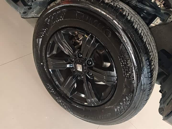 Фото 6 - Tank 300