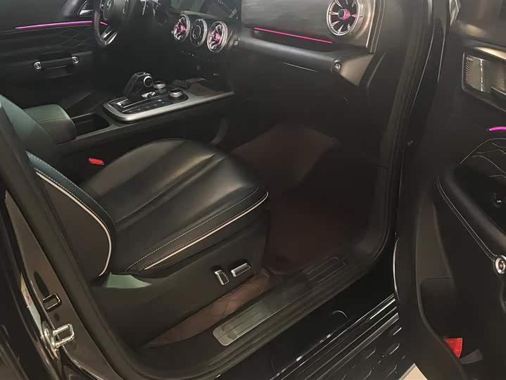 Фото 8 - Tank 300