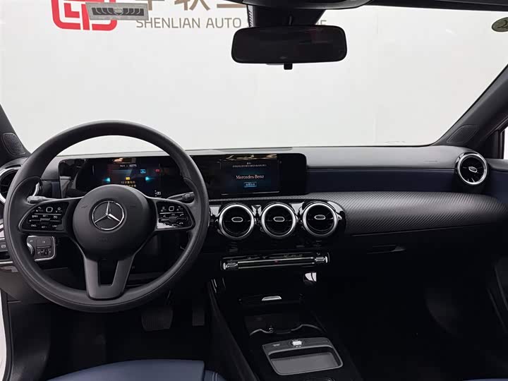 Фото 6 - Mercedes-Benz A-Class