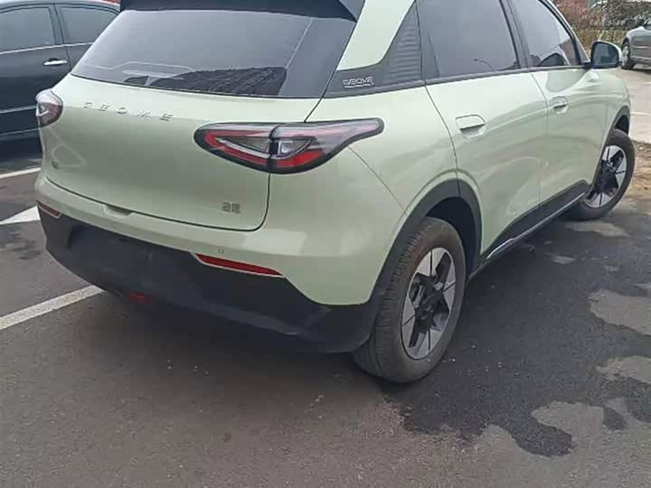 Фото 3 - Geely Galaxy Geome