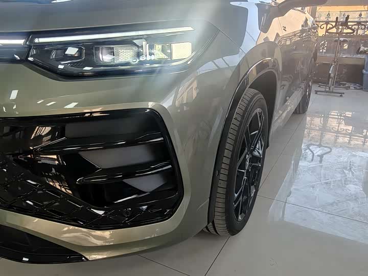 Фото 8 - Volkswagen Tayron