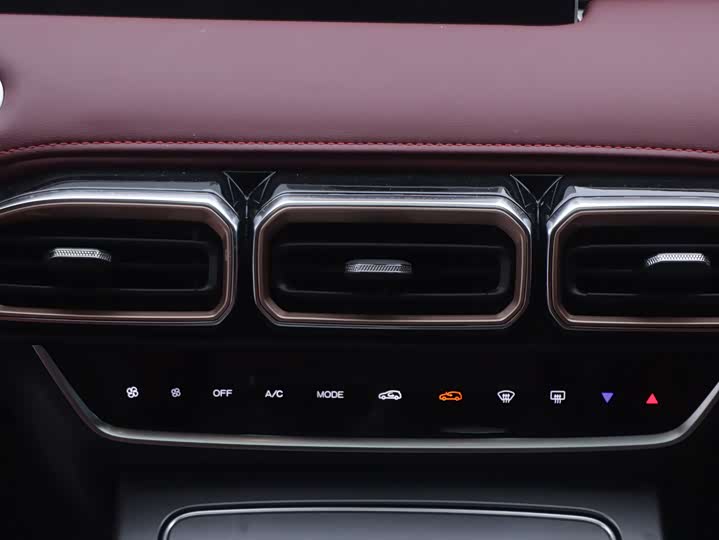 Фото 5 - Jetour X70