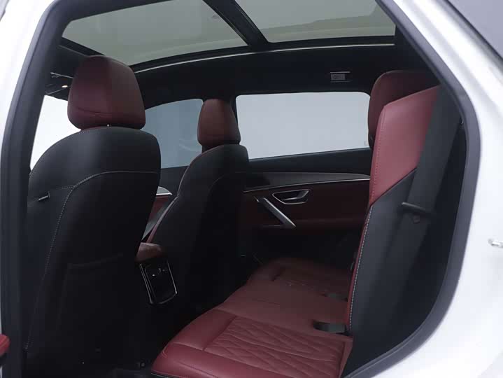 Фото 8 - Jetour X70