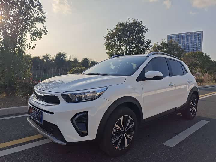 Фото 1 - Kia KX1