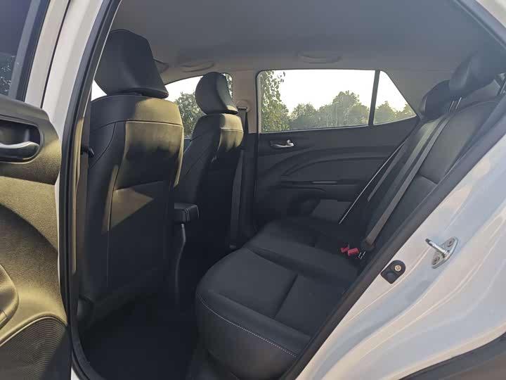 Фото 7 - Kia KX1