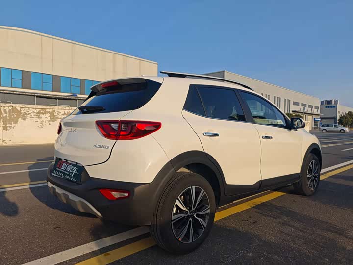 Фото 8 - Kia KX1