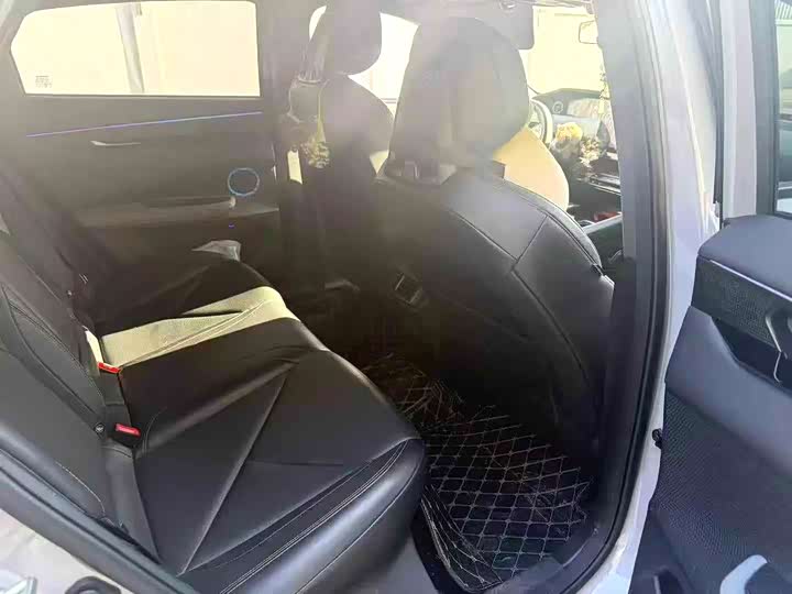 Фото 6 - Changan UNI-V