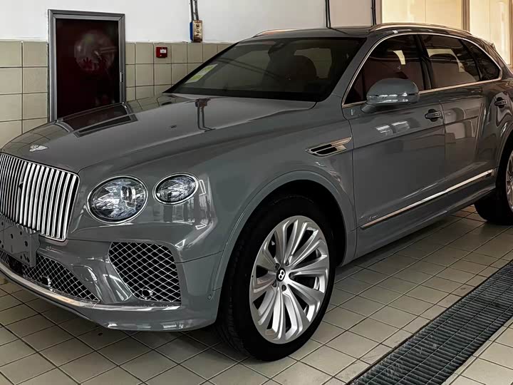 Photo 1 - Bentley Bentayga