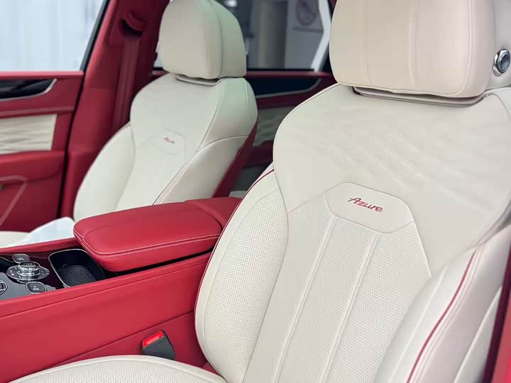 Photo 3 - Bentley Bentayga