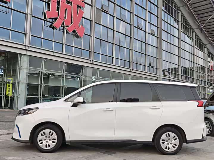 Фото 3 - Maxus Mifa 5