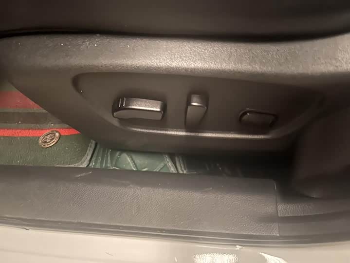 Фото 6 - Nissan X-Trail