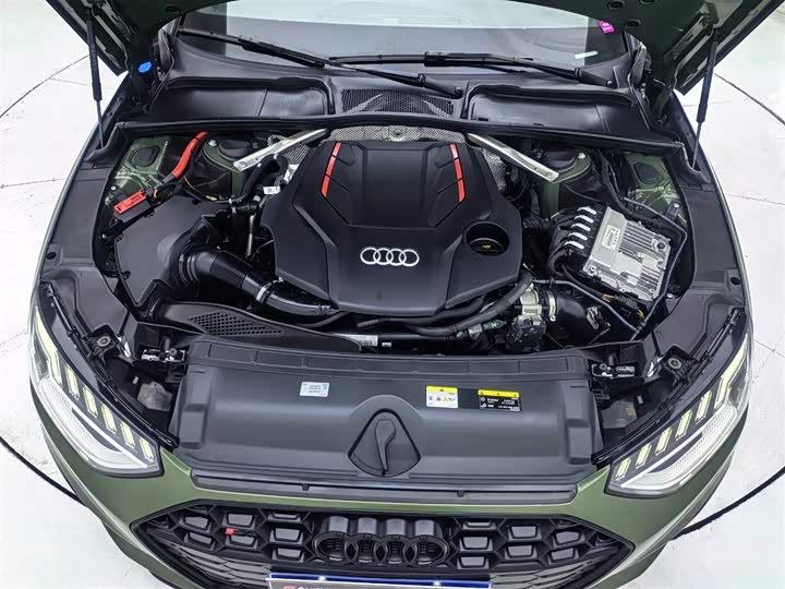 Фото 9 - Audi S4