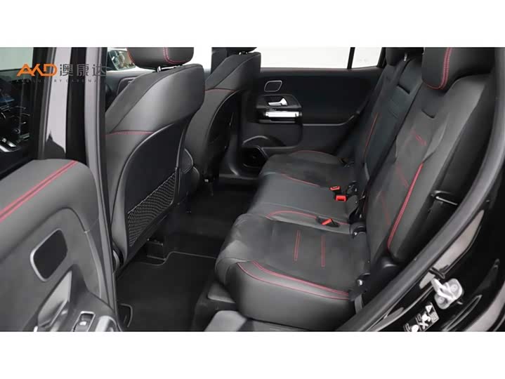 Фото 7 - Mercedes-Benz GLB-Class AMG