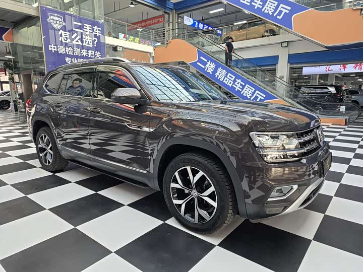 Фото 3 - Volkswagen Teramont Pro