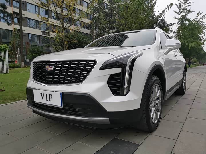 Фото 1 - Cadillac XT4