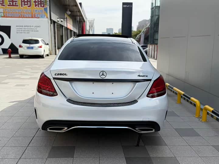 Фото 8 - Mercedes-Benz C-Class