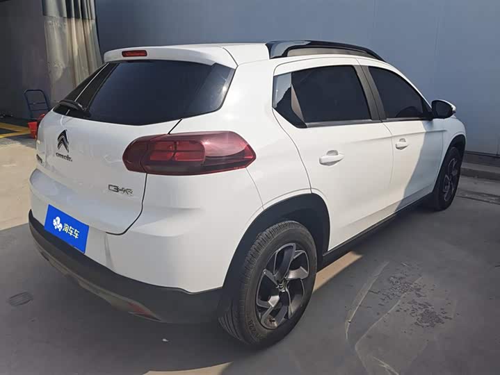 Фото 3 - Citroen C3-XR