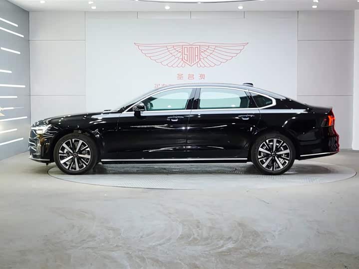 Фото 3 - Volvo S90