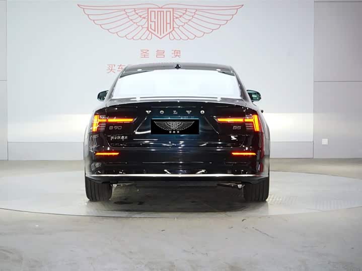 Фото 6 - Volvo S90