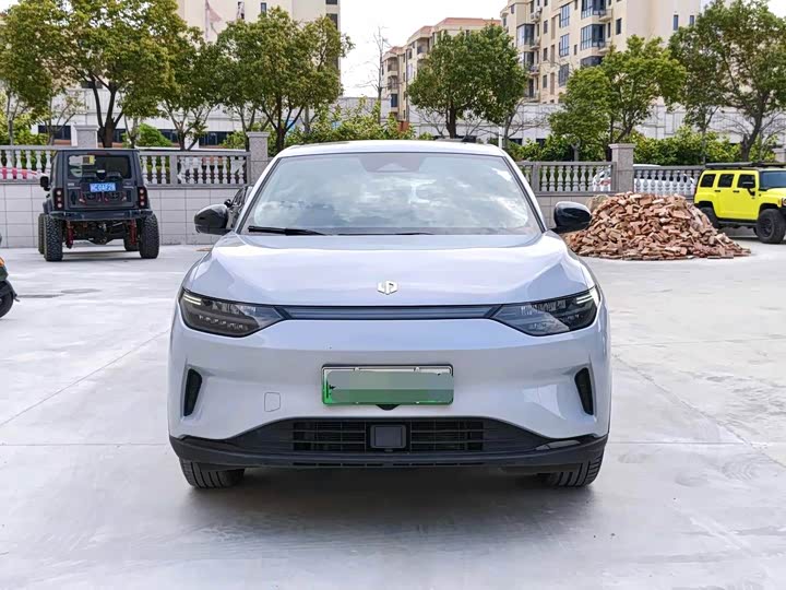 Photo 2 - Leapmotor C11