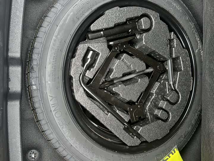 Фото 9 - Changan Raeton Plus