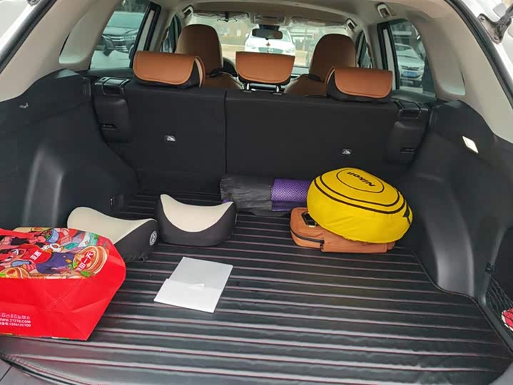 Фото 4 - Toyota RAV4