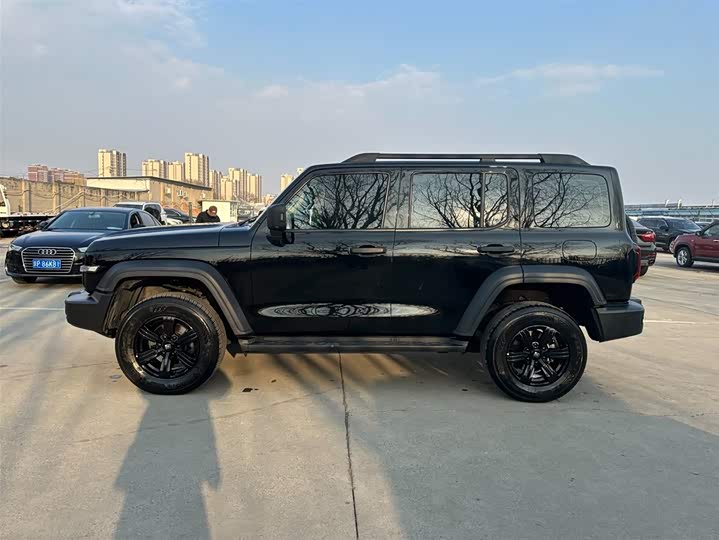 Фото 7 - Tank 300